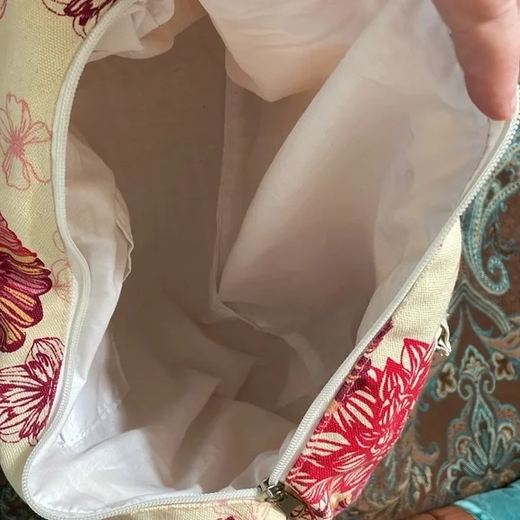 Women of Faith Floral Tote Bag with Pink and Orange Flowers - Picture 6 of 9